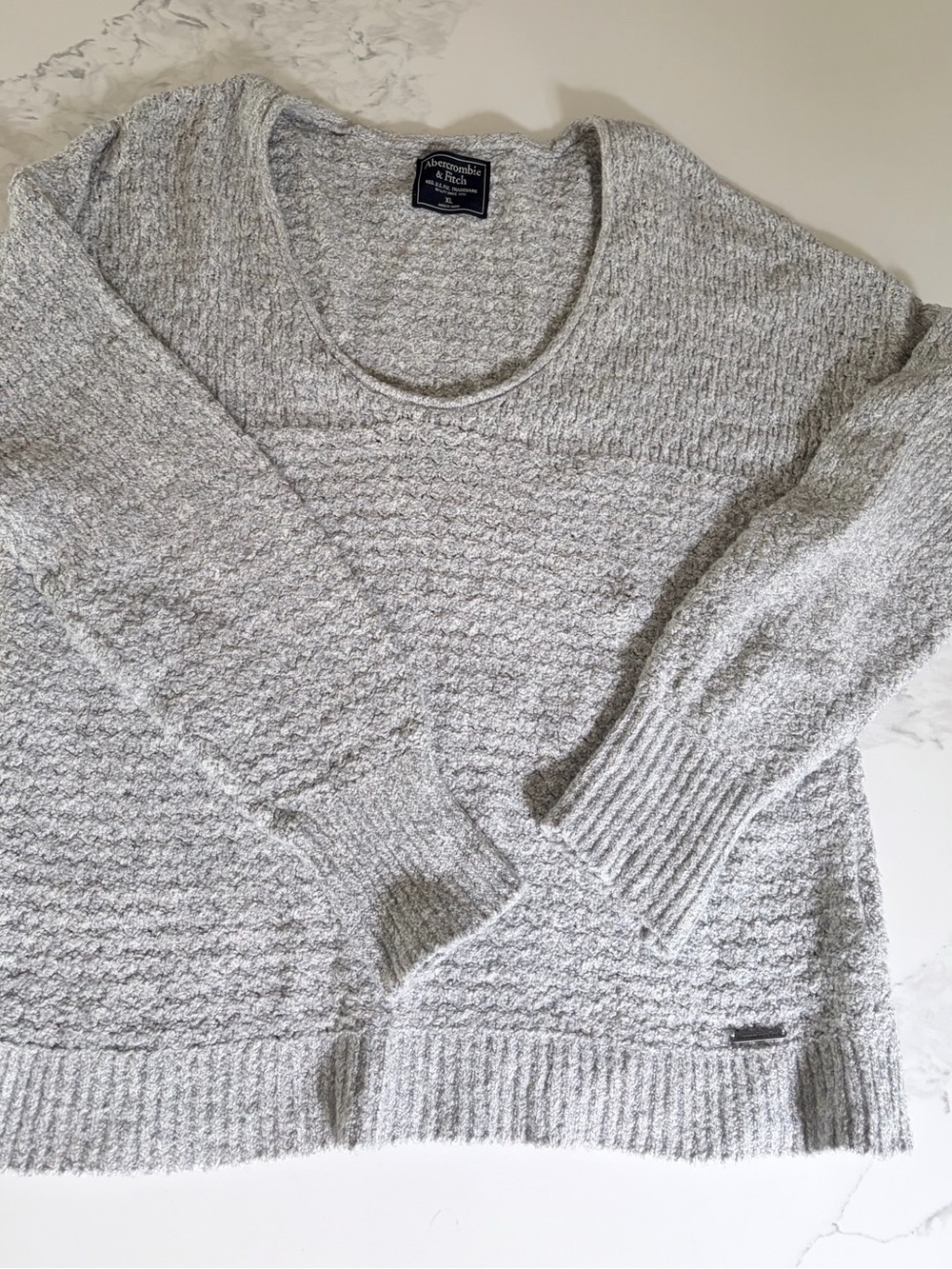 Abercrombie & Fitch Light XL Gray Scoop Neck Textured Crew Sweater